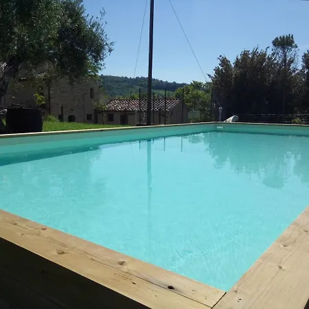 Santa Vittoria Sleeps 4 Sant'Orfeto