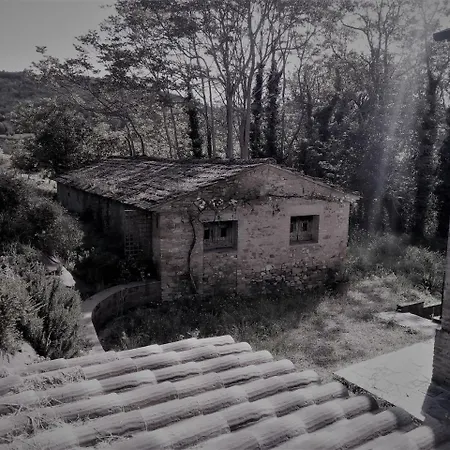 Santa Vittoria Sleeps 4 * Sant'Orfeto