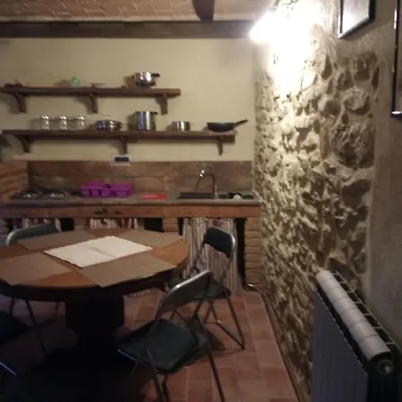 Santa Vittoria Sleeps 4 Villa