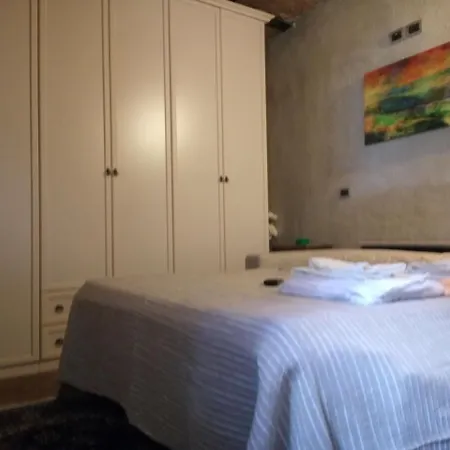 Santa Vittoria Sleeps 4 * Sant'Orfeto